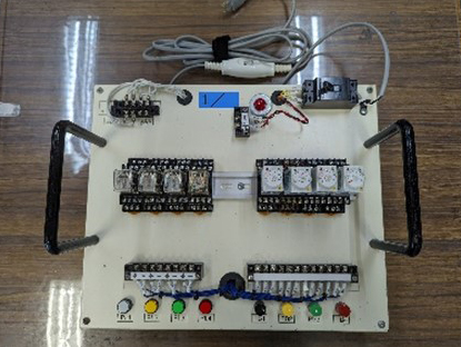 実習で使用しているシーケンス制御盤